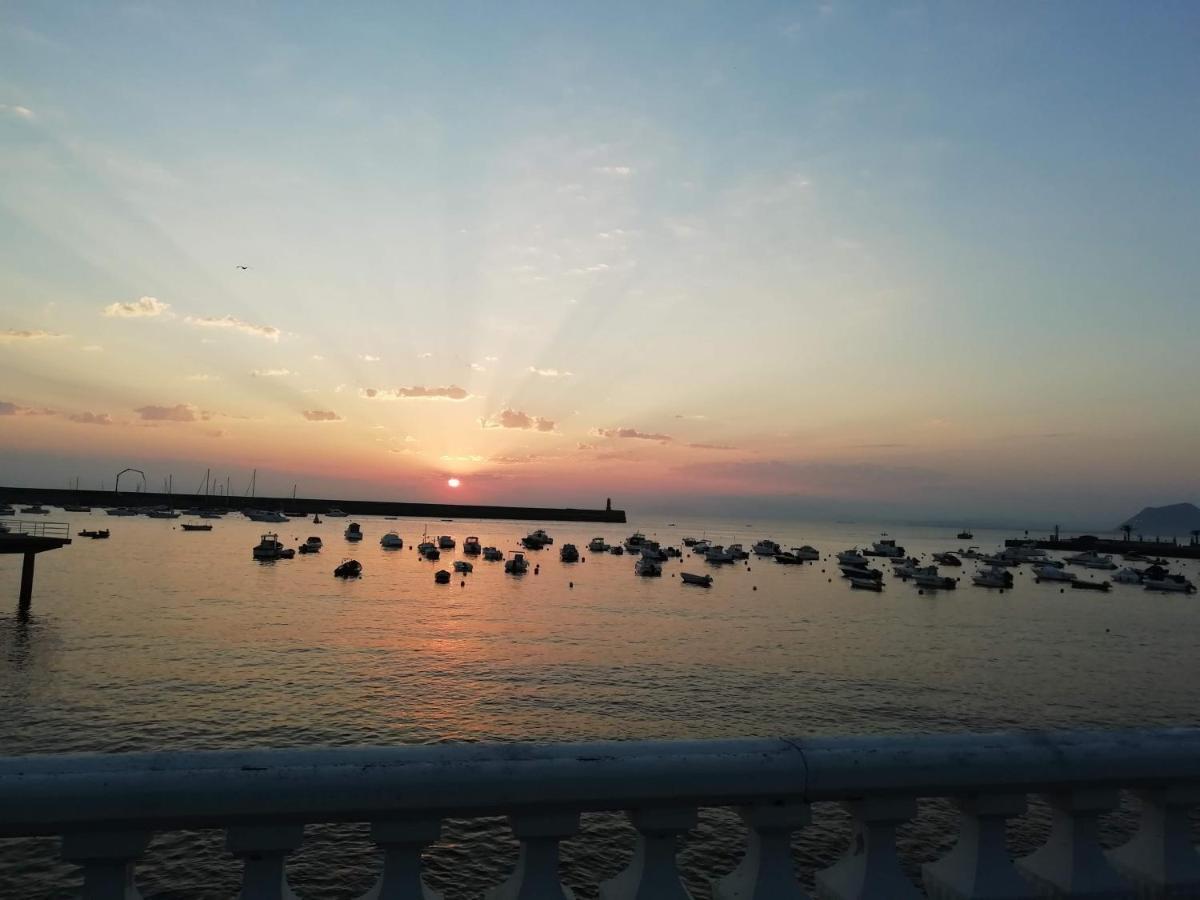Apartamento En Castro Urdiales カストロ・ウルディアレス エクステリア 写真